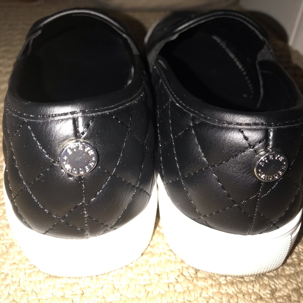 Steve Madden - Picture 2 of 2